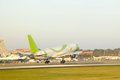 Free Airliner Landing Royalty Free Stock Images - 1432709