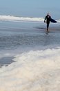 Free Young Man Going To Surf Royalty Free Stock Images - 2166069