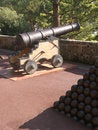 Free Cannon And Balls Royalty Free Stock Photography - 3416577