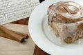 Free Cinnamon Roll With Recipe Royalty Free Stock Images - 4152189