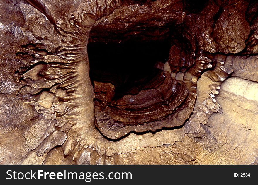 This is called the well on the ceiling in a cavern in Virginia. This is called the well on the ceiling in a cavern in Virginia