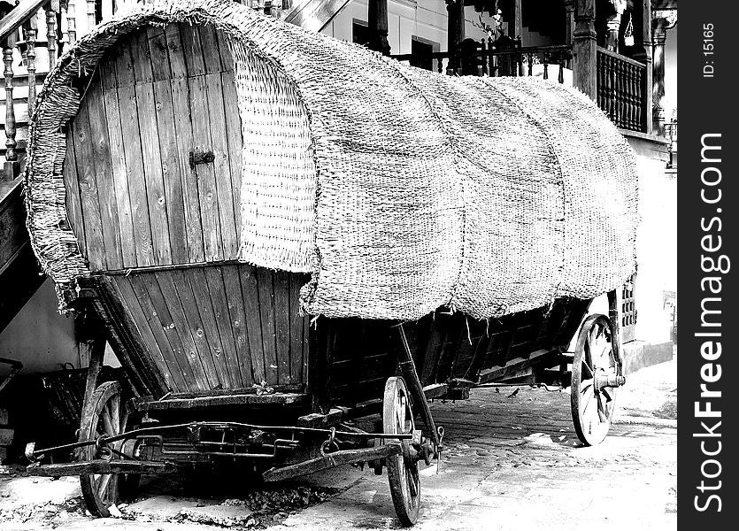 Old tilt gipsy cart