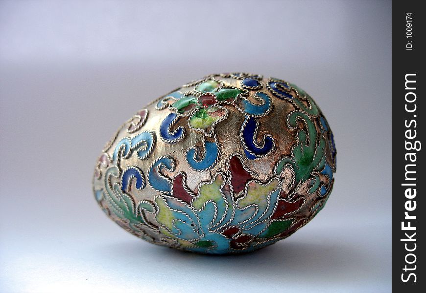 Metallic indian egg