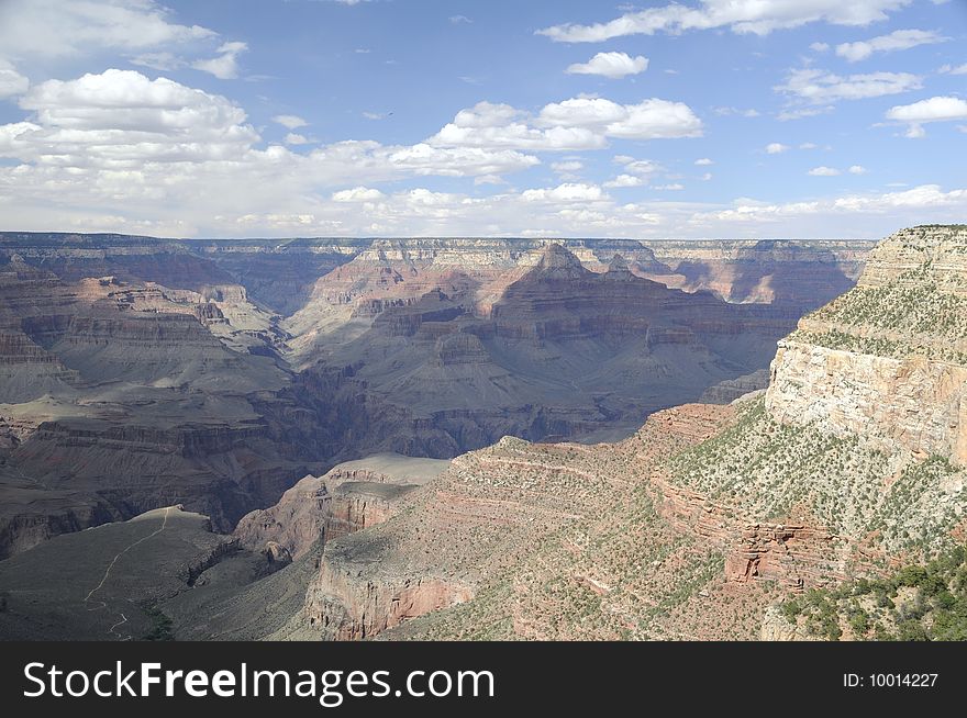 View of the Grand Canyon from the South Rim