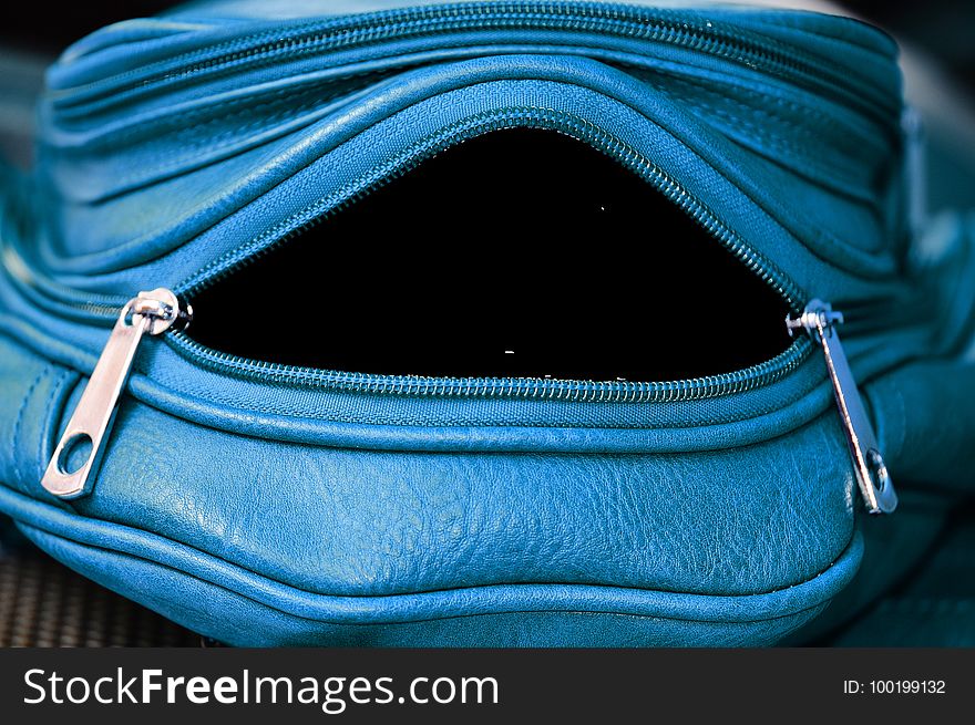 Blue, Electric Blue, Fashion Accessory, Handbag