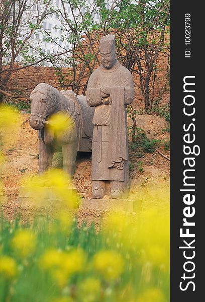 Stone sculpture at Songling, tombs of the Song Dynasty in Gongyi, Henan, China. Stone sculpture at Songling, tombs of the Song Dynasty in Gongyi, Henan, China.