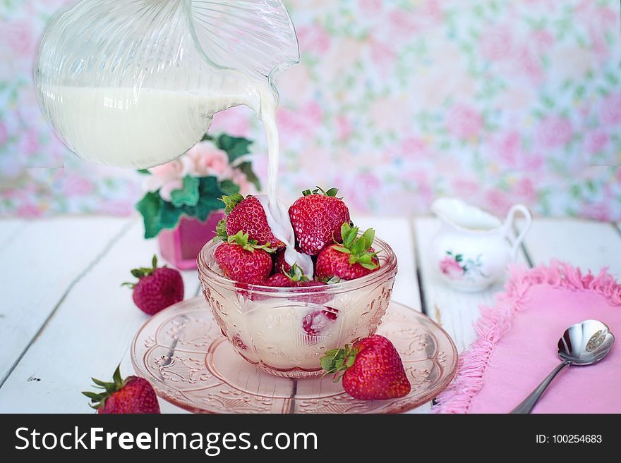Dessert, Strawberry, Whipped Cream, Strawberries