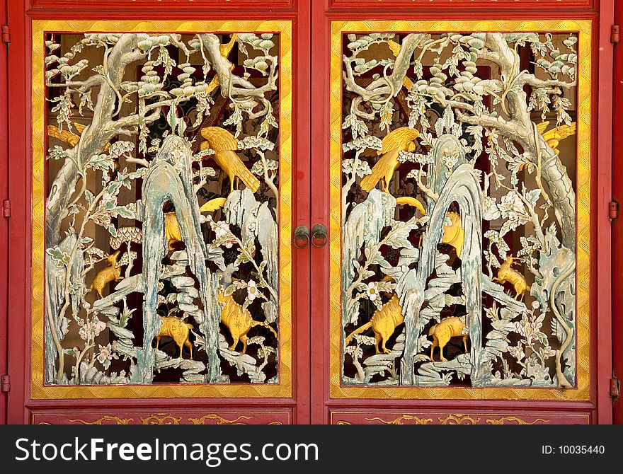 Exquisite Chinese style wood carving