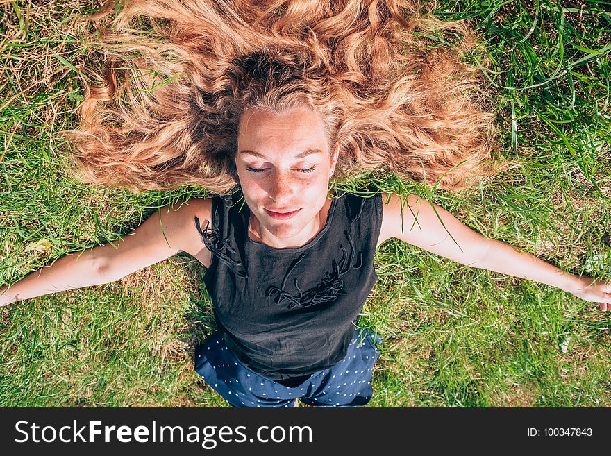 Hair, Face, Human Hair Color, Grass