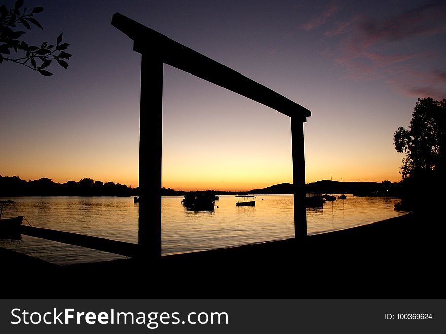 Dawn Noosa River.