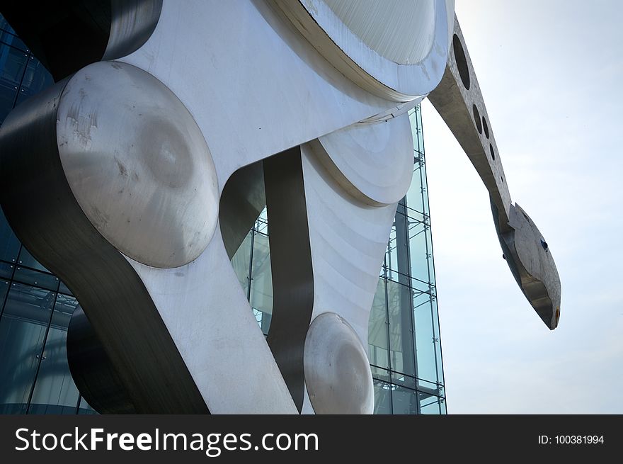 Architecture, Daytime, Sky, Propeller