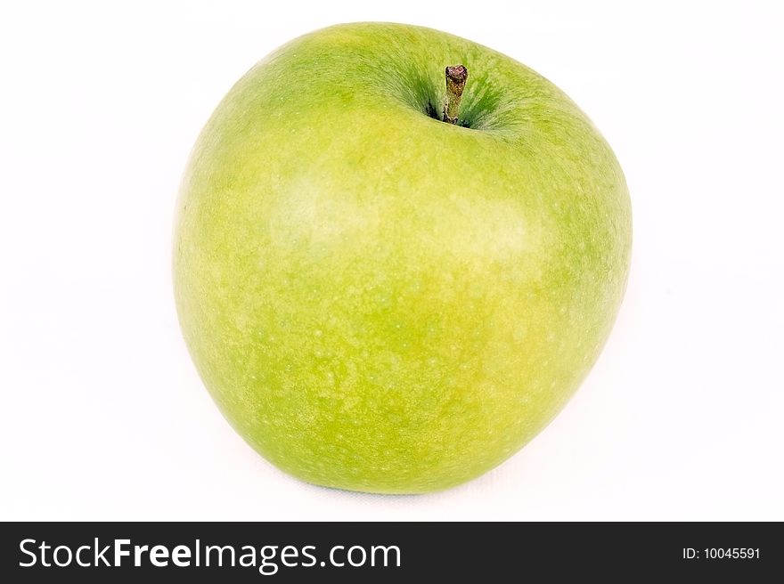 Closed-up  green apple isolated on white background