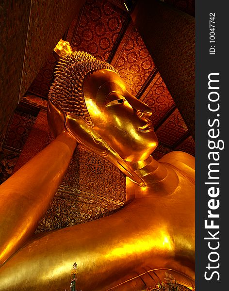Fiant sleeping buddha statue taken in Bangkok, Thailand. Fiant sleeping buddha statue taken in Bangkok, Thailand