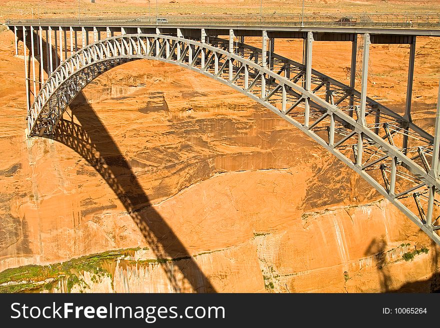 The Glen River Bridge spans over the Glen River Dam in Page, Arizona. The bridge suspends 700 feet above the river.