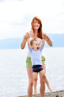 Mother And Son On Beach Royalty Free Stock Photos Mother And Son On Beach Royalty Free Stock Photos