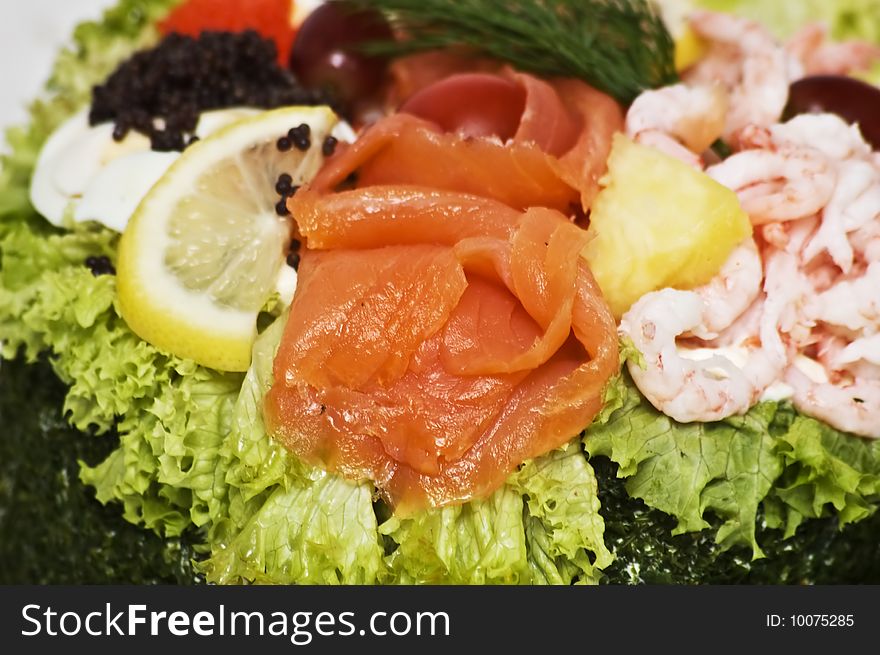 Photo of salmon and shrimp meal