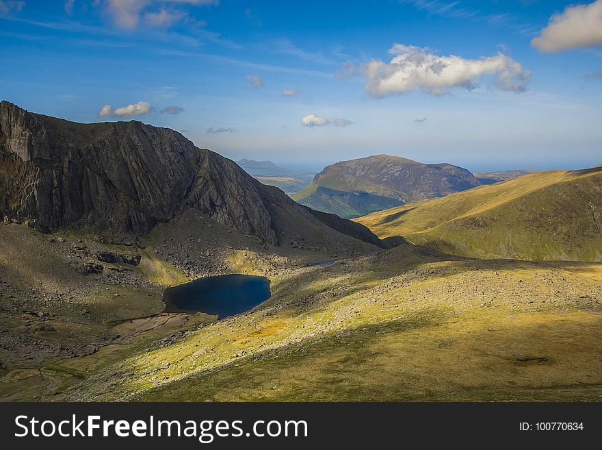 Highland, Mountainous Landforms, Sky, Mountain