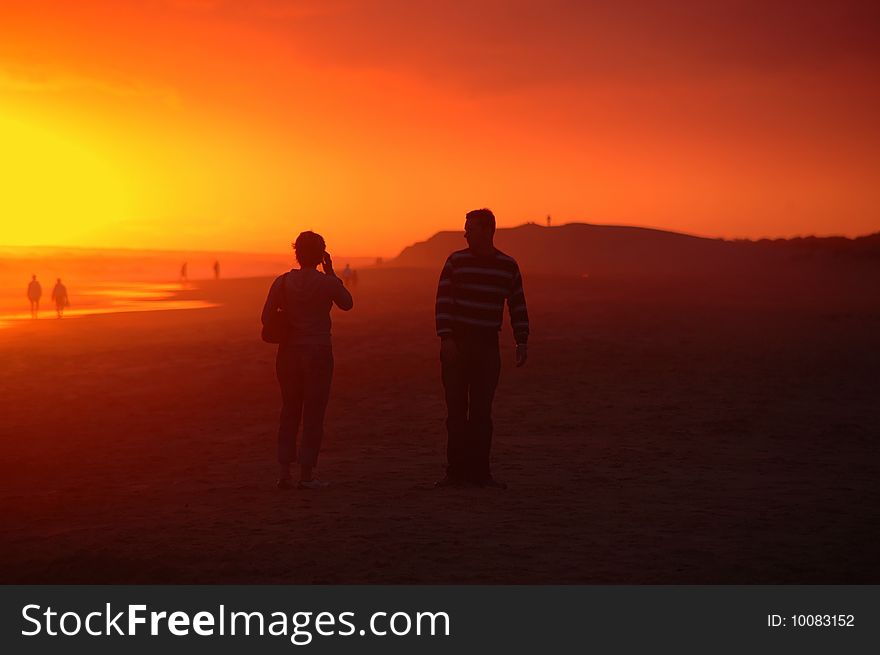 Sunset stroll on Lakes Entrance