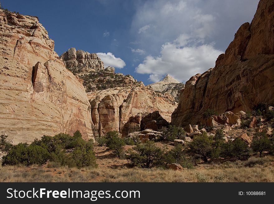 View of the red rock formations in Capitol Reef National Park with blue skyï¿½s