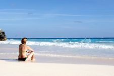 Woman Watching The Ocean Royalty Free Stock Photos Woman Watching The Ocean Royalty Free Stock Photos