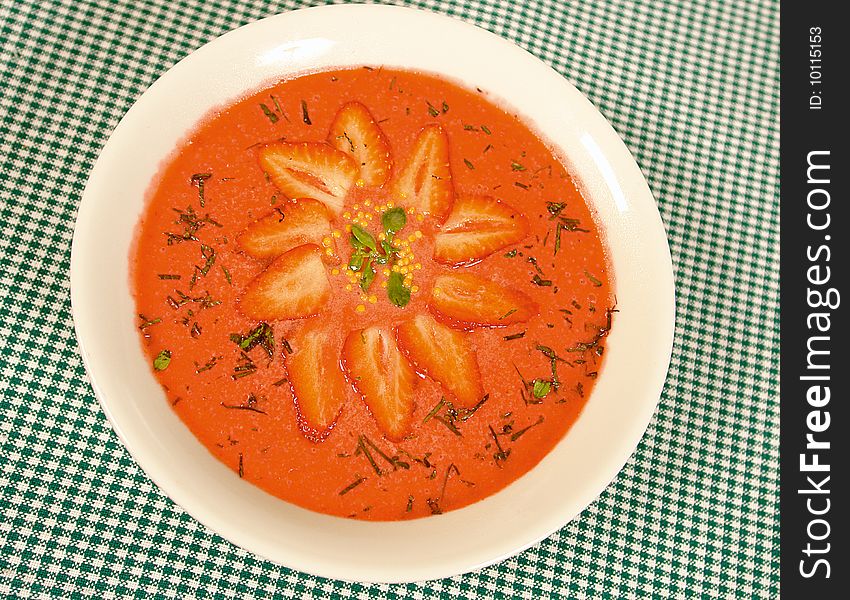 Cold beet soup with strawberry