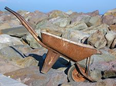 Old Wheel Barrow Royalty Free Stock Images Old Wheel Barrow Royalty Free Stock Images
