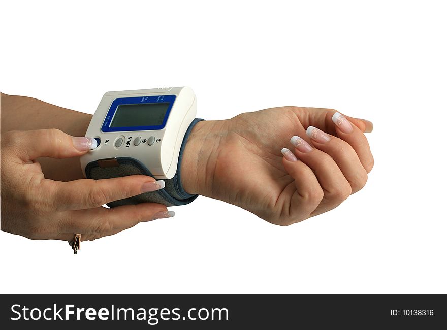 Measurement of arterial pressure by the portable device on a female hand