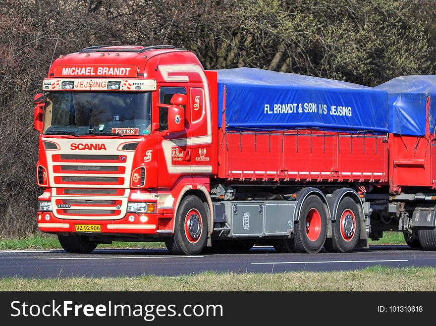 Model: Scania R 560 Highline 6X2 &#x28;R-Series 5&#x29; VIN: XLER6X20005202843 1. Registration: 2008-06-19 Company: Flemming Brandt & Søn &#x28;Fl. Brandt & Søn&#x29;, Jejsing &#x28;DK&#x29; Fleet No.: - Nickname: - License plates: VZ92906 &#x28;jun. 2008-aug. 2012&#x29; Previous reg.: n/a Later reg.: AA16456 &#x28;aug. 2012-jun. 2015&#x29;, XT95926 &#x28;jul. 2015-?&#x29; Retirement age: still active at time of upload &#x28;2017&#x29; Photo location: Motorway 501 &#x28;Aarhus Syd Motorvejen&#x29;, Viby J, Aarhus, DK Going up the steep hill leading sw out of Aarhus past Viby and Stautrup. Underpowered and/or heavily loaded trucks often struggle here. Retirement age for trucks: many used trucks are offered for sale on international markets. If sold to a foreign buyer, this will not be listed in the danish motor registry, so a &#x22;retired&#x22; truck may or may not have been exported. In other words, the &#x22;retirement age&#x22; only shows the age, at which the truck stopped running on danish license plates. Model: Scania R 560 Highline 6X2 &#x28;R-Series 5&#x29; VIN: XLER6X20005202843 1. Registration: 2008-06-19 Company: Flemming Brandt & Søn &#x28;Fl. Brandt & Søn&#x29;, Jejsing &#x28;DK&#x29; Fleet No.: - Nickname: - License plates: VZ92906 &#x28;jun. 2008-aug. 2012&#x29; Previous reg.: n/a Later reg.: AA16456 &#x28;aug. 2012-jun. 2015&#x29;, XT95926 &#x28;jul. 2015-?&#x29; Retirement age: still active at time of upload &#x28;2017&#x29; Photo location: Motorway 501 &#x28;Aarhus Syd Motorvejen&#x29;, Viby J, Aarhus, DK Going up the steep hill leading sw out of Aarhus past Viby and Stautrup. Underpowered and/or heavily loaded trucks often struggle here. Retirement age for trucks: many used trucks are offered for sale on international markets. If sold to a foreign buyer, this will not be listed in the danish motor registry, so a &#x22;retired&#x22; truck may or may not have been exported. In other words, the &#x22;retirement age&#x22; only shows the age, at which the truck stopped running on danish license plates.