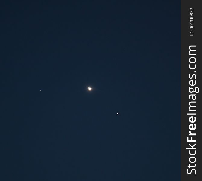 Sigma Leonis to the left. Venus in the center, and Mars on the right. Sigma Leonis to the left. Venus in the center, and Mars on the right.