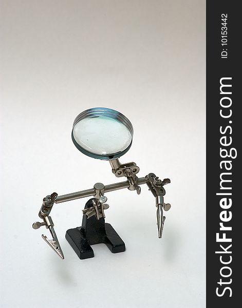 Sad magnifying glass, Loupe robot