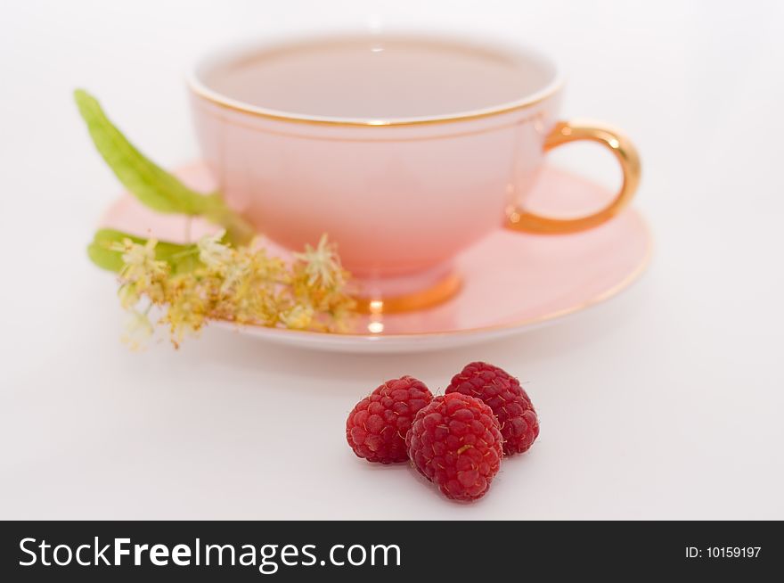 Cup tea raspberry useful from cold