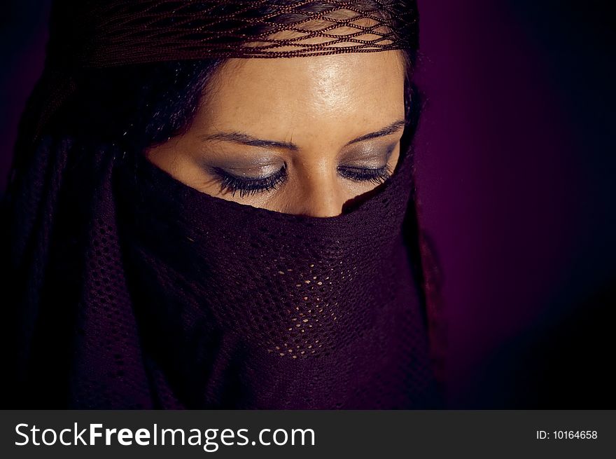 Picture model. Arabic woman. Green eyes.