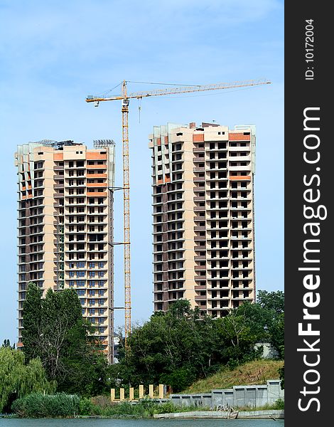 Construction of a new inhabited complex on quay of the river