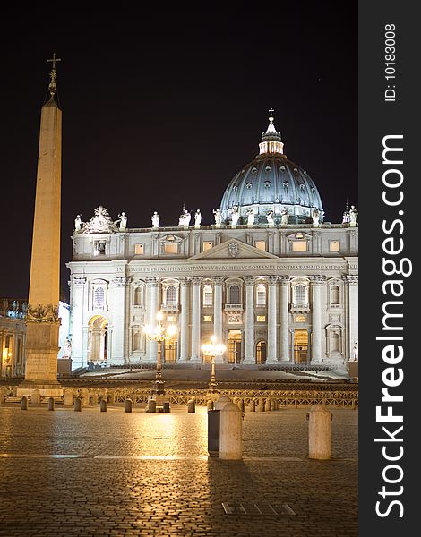 San Peter by night, view from street