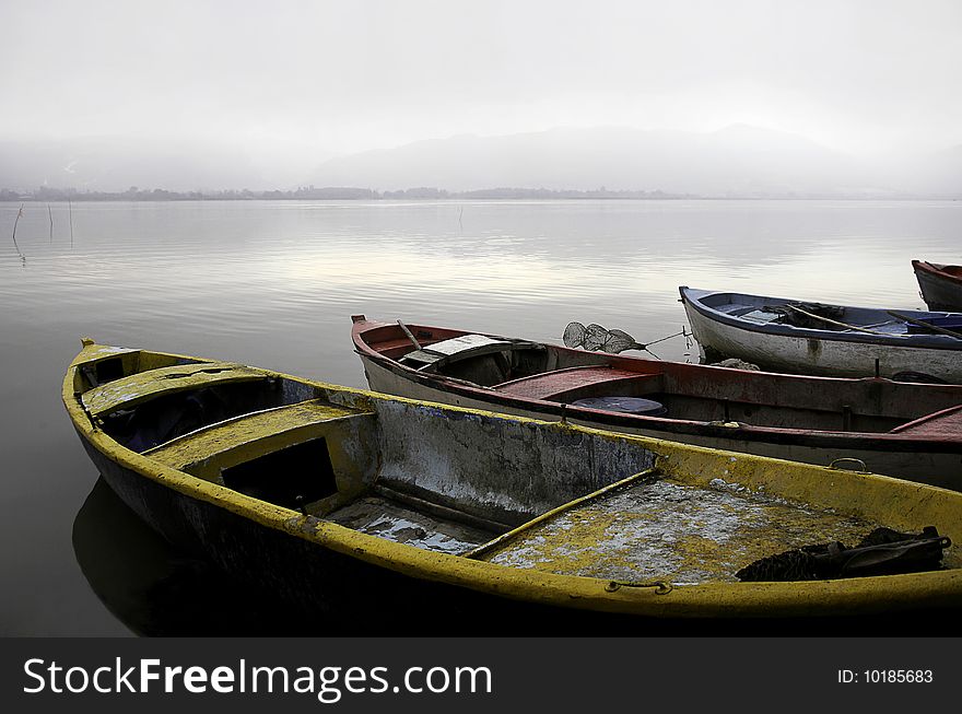 Old boats waiting at the coast of lake in early morning
Ulubat Lake, Golyazi, Bursa, Turkey