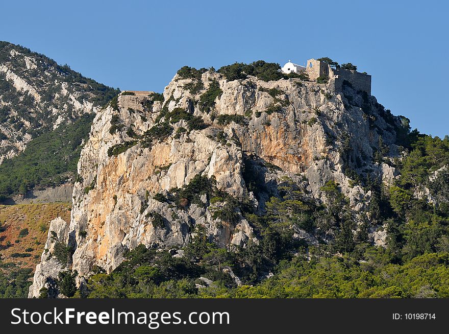 Monolithos village located at a distance of 10 km southeast of the Village Apolakkia.and about 30 km from Prasonisi beach to the beautiful island of Rhodes. Just 3 km from the Village you will sea the Venetian Castle of Monolithos. Monolithos village located at a distance of 10 km southeast of the Village Apolakkia.and about 30 km from Prasonisi beach to the beautiful island of Rhodes. Just 3 km from the Village you will sea the Venetian Castle of Monolithos