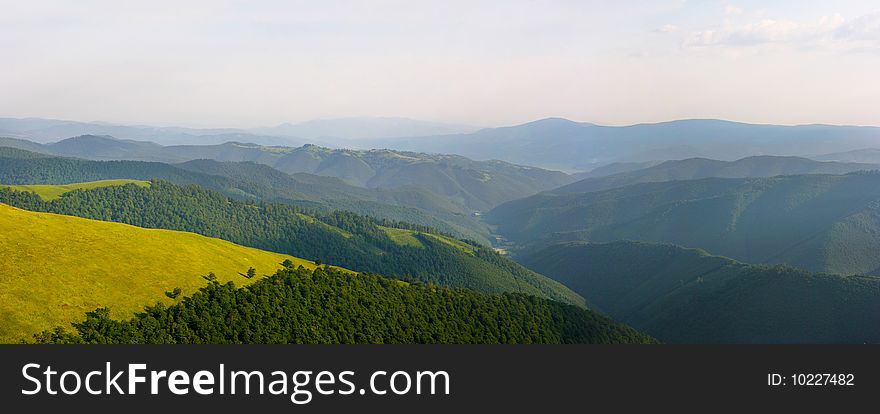 Xxxl panorama of the Carpathian mountains