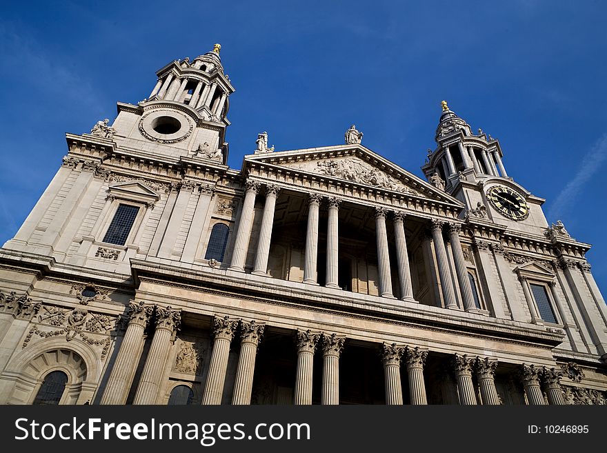 St Pauls Cathedral facade