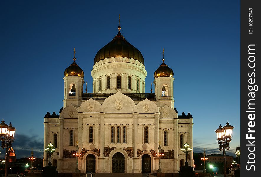 Cathedral of Christ the Saviour-It is photographed at night in Russia