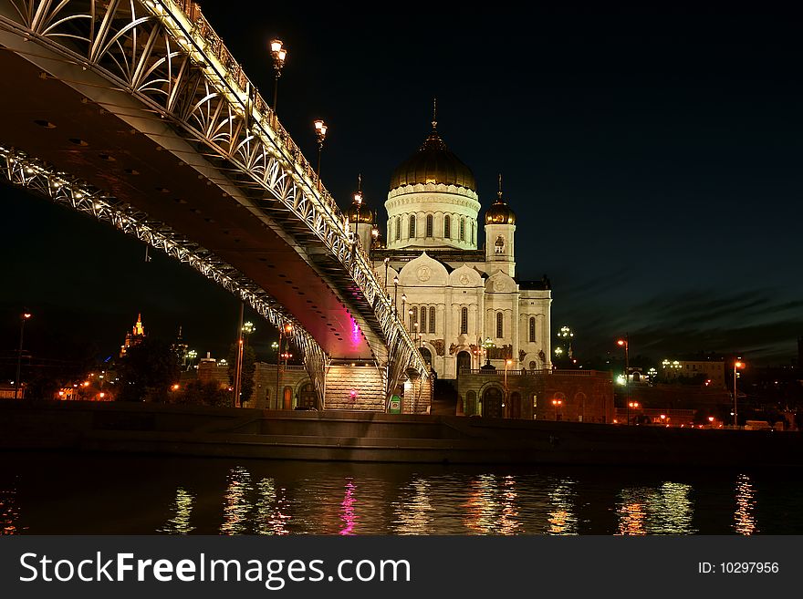 Cathedral of Christ the Saviour-It is photographed at night in Russia
