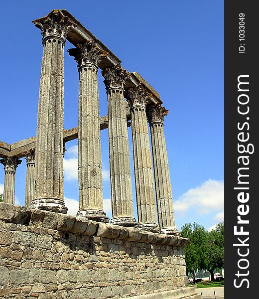 Roman temple known by temple of Diana situated in Ã‰vora, capital city of the Alentejo region, Portugal, considered patrimÃ³nio cultural of the humanity for Unesco(1986)