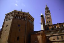 Cathedral And Baptistery Cremona Royalty Free Stock Photos Cathedral And Baptistery Cremona Royalty Free Stock Photos