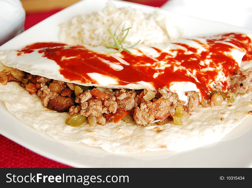 Mexican minced meat tortilla