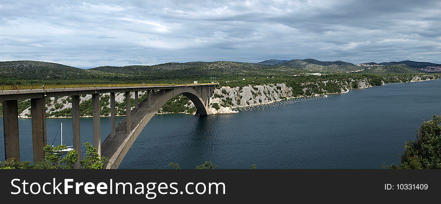 The nice view with big bridge - panorama.