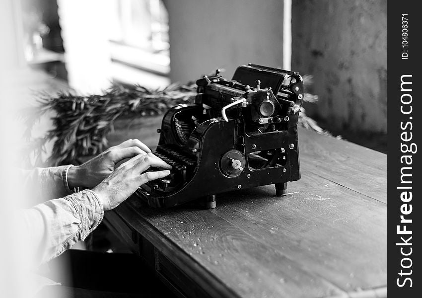 Grayscale Vintage Typewriter