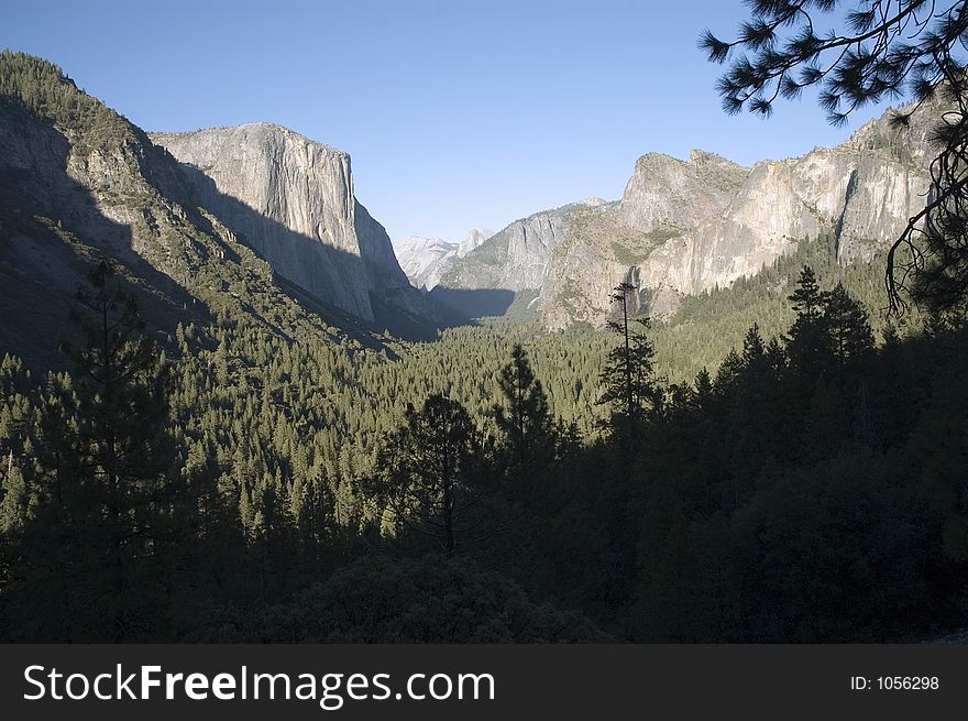 Entrance to Yosemite Valley National Park