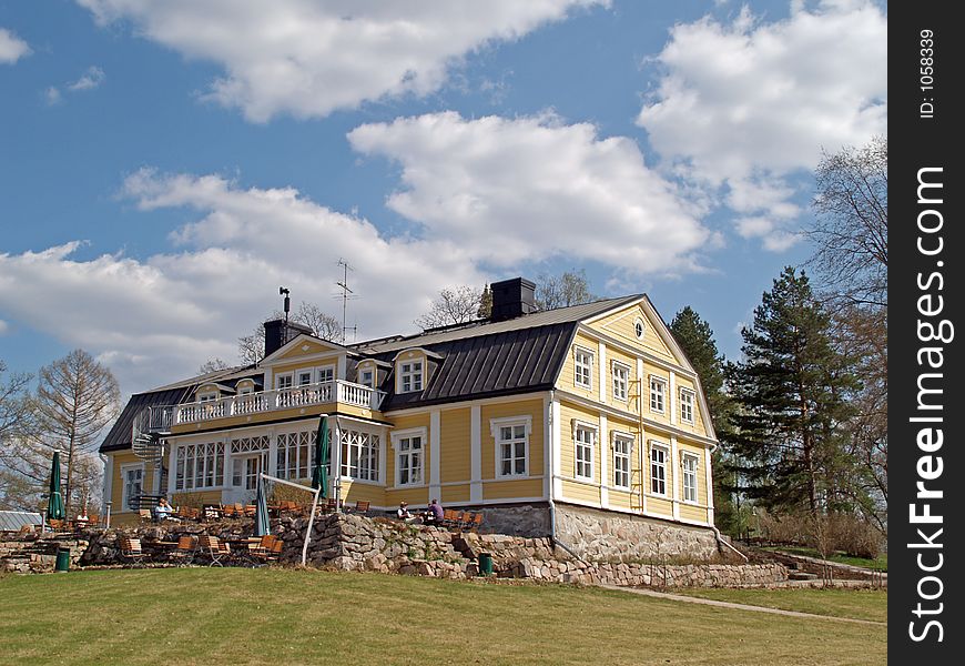 Golf club hotel and cafeteria near Helsinki
