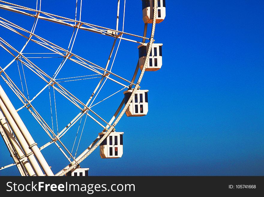 Beige Ferris Wheel