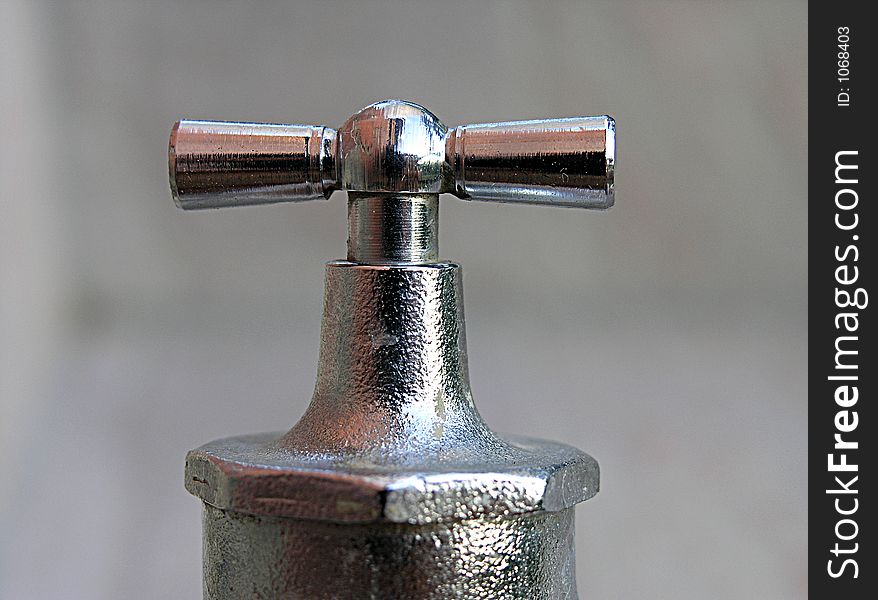 Metal water tap