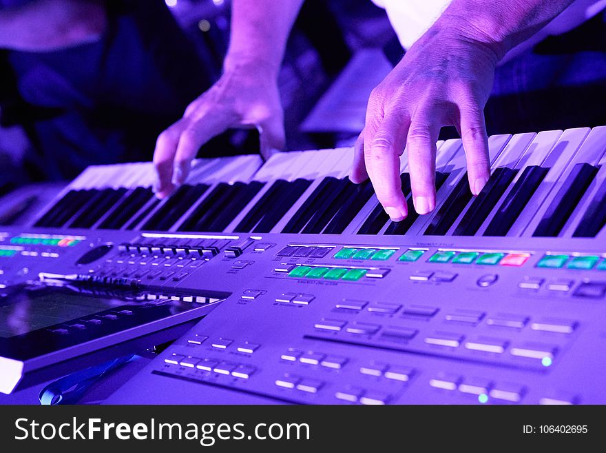 Keyboard Player, Purple, Musical Keyboard, Keyboard